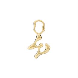 MARIA BLACK BOKSTAV CHARM W GULDPLATERAD